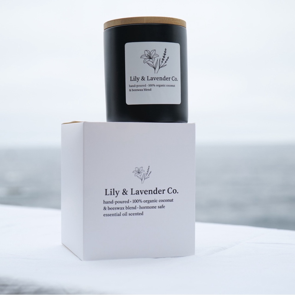 Coconut Vanilla scented Candle, non toxic, organic 15oz - Picture 4 of 5